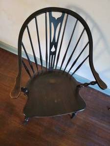 lot 126D image: Rustic Winsor-back Armchair