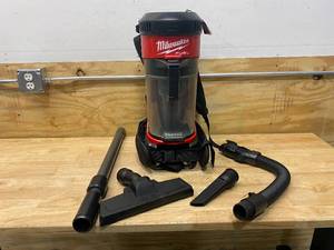 lot 9 image: MILWAUKEE M18 FUEL 18-Volt Lithium-Ion Brushless 1 Gal. Cordless 3-in-1 Backpack Vacuum (Tool-Only)