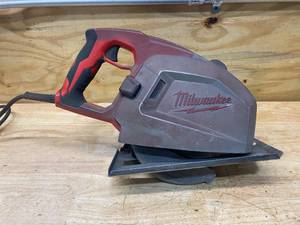 lot 27 image: MILWAUKEE 15 Amp 8 in. Metal Cutting Circular Saw