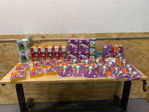 lot 73 image: Lot of Various Light Bulbs