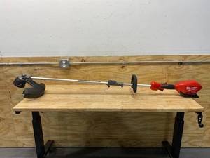 lot 89 image: MILWAUKEE M18 FUEL 18V Lithium-Ion Cordless Brushless String Grass Trimmer with Attachment Capability (Tool-Only)