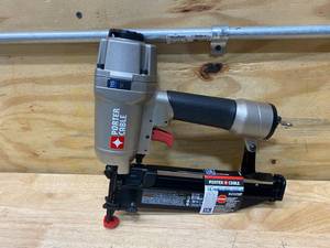 lot 91 image: PORTER CABLE FN250SB 16-Gauge Finish Nailer (1 to 2-12)