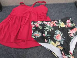 Ladies 2pc Swimsuit Small...
