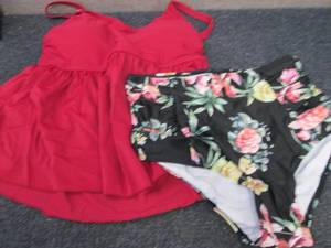 Ladies 2pc Swimsuit Small...