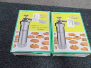 2 Cookie Press Guns...