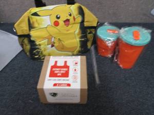Pikachu Lunch Bag, 2 Silicone to Go...
