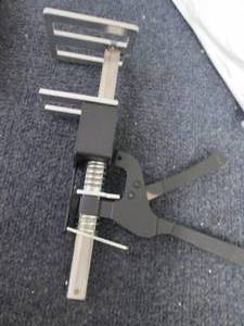 3 Adjustable Clamps...