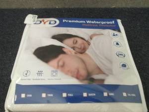 Cal King Premium Waterproof Mattres...