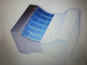 Beautyko Cooling Thigh Pillow open ...