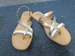 DV by Dolce Vita Womens Jessa Thon...