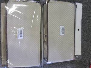 2 new 4 pockets wall mount handbags...