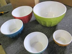 set of 5 bowls ...