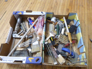 lot 35 image: Painting Supplies