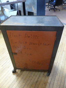 lot 44 image: Metal Cabinet