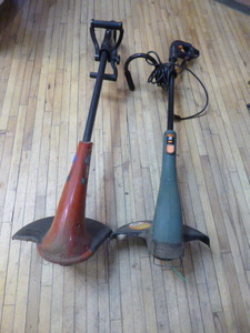 lot 94 image: 2 Electric Trimmers