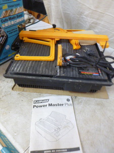 lot 102 image: Plasplugs Power Master Plus
