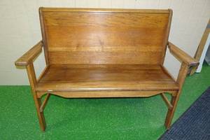 lot 359 image: Vintage Solid Wood Bench