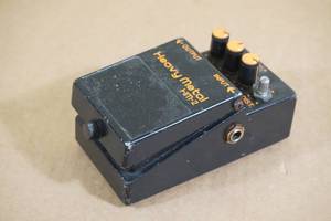 lot 75 image: Boss Heavy Metal HM-2 Guitar Effects Pedal