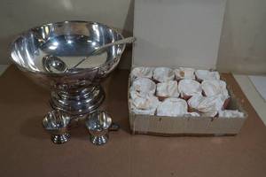 lot 78 image: Silverplate Punch Bowl with Cups and Ladel