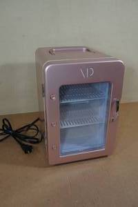 lot 80 image: Mini Electric Personal Cooler