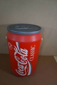 lot 86 image: Coca Cola Classic Can Shaped Cooler - 20 Tall