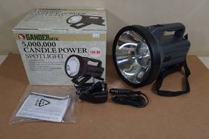 lot 114 image: Gander Mountain 5,000,000 Candle Power Spotlight
