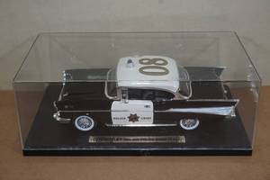 lot 128 image: Roadmasters 118 Scale 1957 Chevy Die Cast Patrol Car