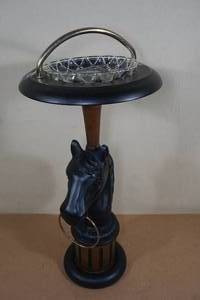 lot 134 image: Vintage Metal Horse Head Freestaniding Ash Tray