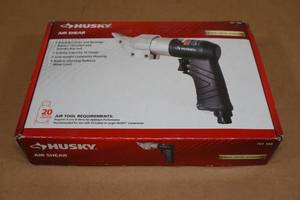 lot 139 image: Husky Air Shear