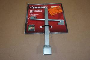 lot 149 image: Husky 4 in 1 Combo Water Meter Key