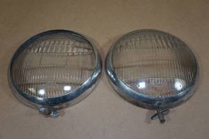 lot 178 image: Antique Ford Twolite Headlamp Lenses
