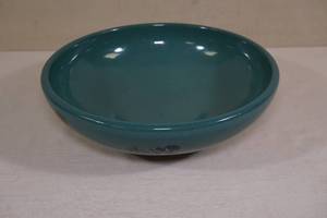 lot 204 image: Red Wing Cold Paint Stoneware Fruit Bowl