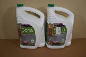 lot 211 image: Bona Hard Surface Floor Cleaner