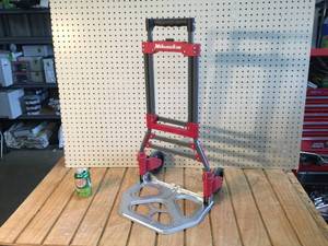 lot 9 image: Milwaukee Heavy Duty Folding Portable Caddy