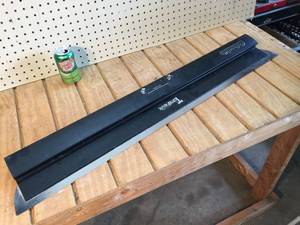 lot 5 image: Columbia Tomahawk 40 Taping Tool