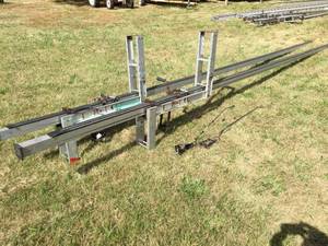 lot 56 image: Pair Qual-Craft Aluminum Pump Jacks