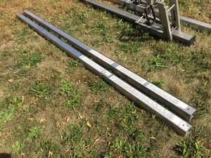 lot 59 image: Pair Werner PJ-12P 12ft Pump Jack Poles