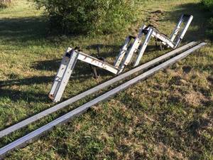 lot 79 image: Pair Qual-Craft Pump Jacks