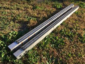 lot 73 image: Pair Qual-Craft 6ft PoleExtensions