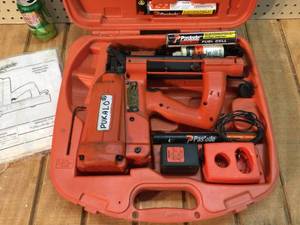 lot 85 image: Paslode IM200 Impulse Cordless Stapler
