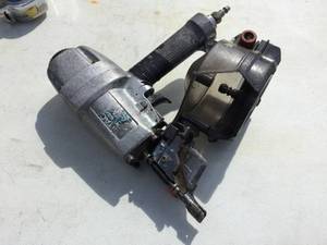 lot 88 image: Hitachi NV65AH 2 12 Coil Nailer