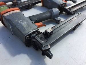 lot 93 image: 3 Paslode - 1 Porter Cable for Repair