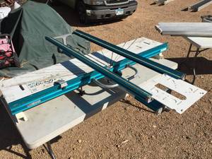 lot 103 image: Tapco E-Z Angle Siding Saw Table
