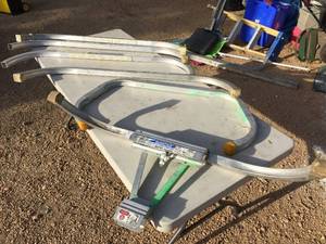 lot 120 image: Ladder Stabilizers