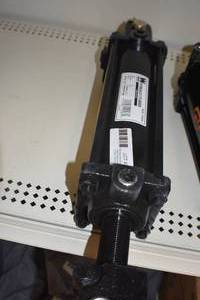 Hydraulic cylinder