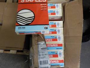 lot 53 image: Staples 2250 Sheets 8 12 x 11 Cre...