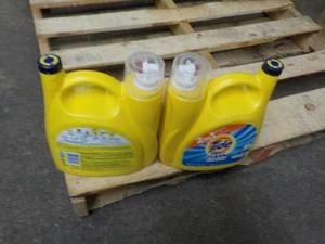 lot 64 image: 2 - 128 oz Jugs 2 in 1 Tide Deterge...