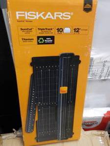 lot 84 image: Fishars Titanium Sure Cut Trimmer...