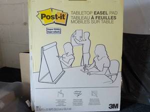 lot 146 image: Self Stick Pads, Post It Table Top ...