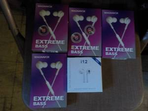 lot 204 image: TWS i12 Ear Buds, and 4 Magnavox Ex...